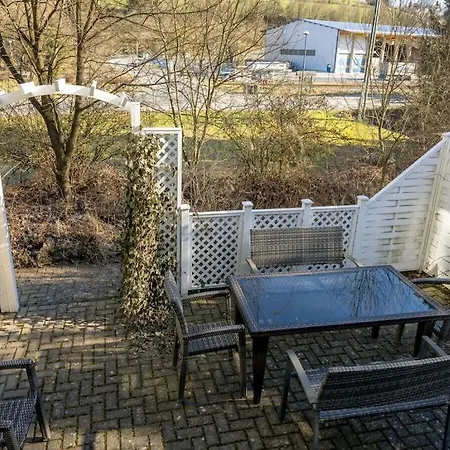 With 5 Bedrooms Nyaraló