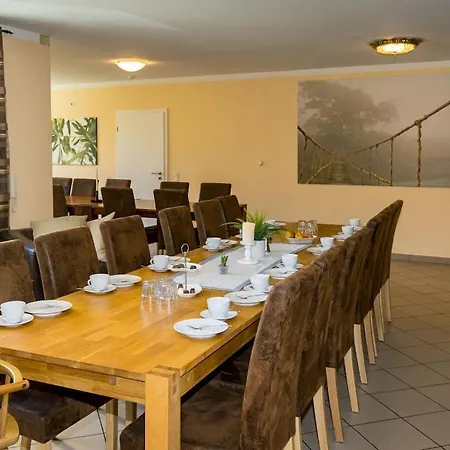 With 5 Bedrooms Nyaraló