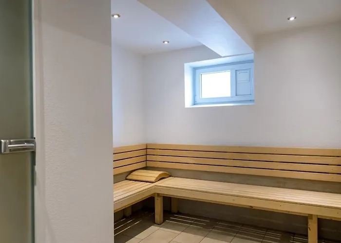 Feriehus With 5 Bedrooms